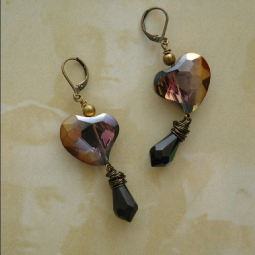 Black Crystal Glass Purple Heart Amulet Earrings